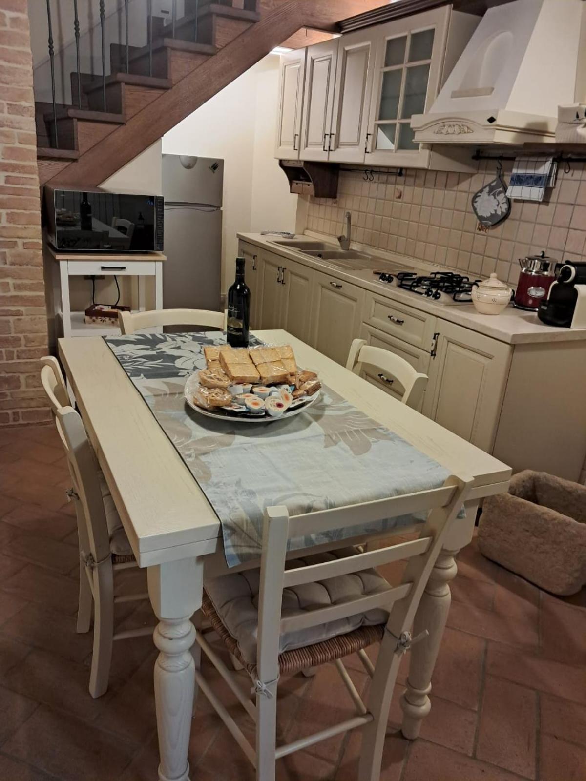 La Sesta Luna Pienza Luaran gambar