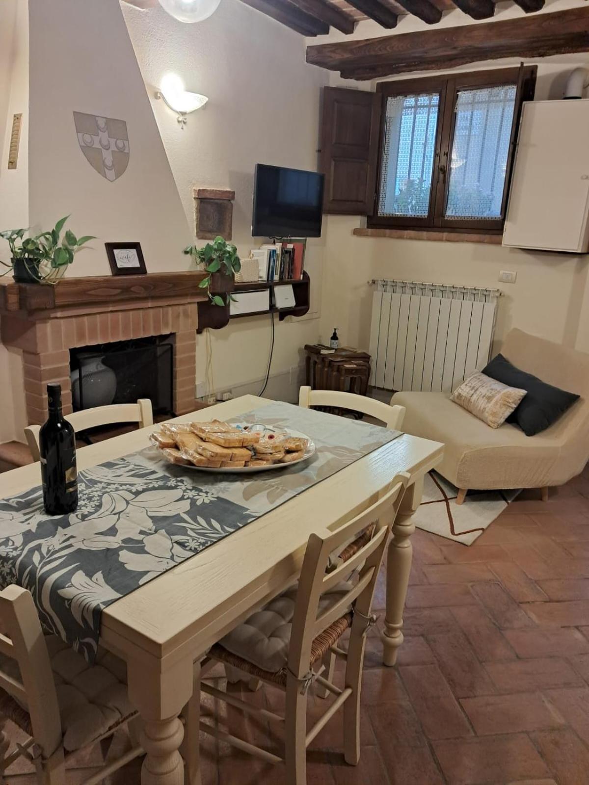 La Sesta Luna Pienza Luaran gambar